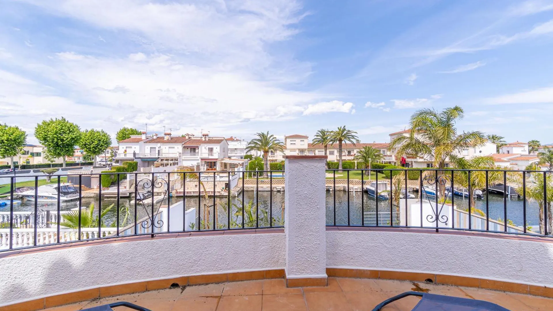 Villa 150-Empurialola- Preciosa Casa Con Piscina Y Amarre En Empuriabrava
