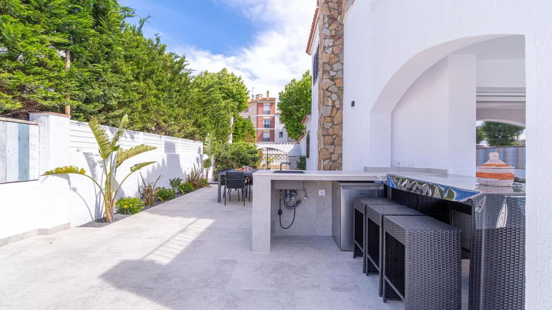 Villa 150-Empurialola- Preciosa Casa Con Piscina Y Amarre En Empuriabrava