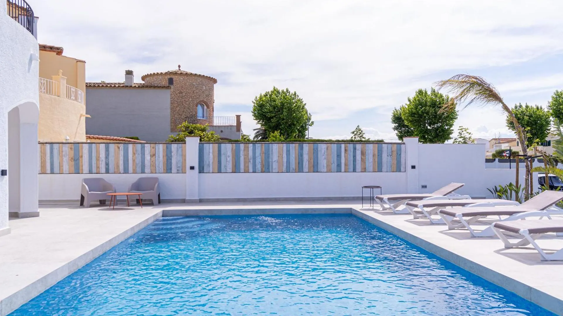 Villa 150-Empurialola- Preciosa Casa Con Piscina Y Amarre En Empuriabrava