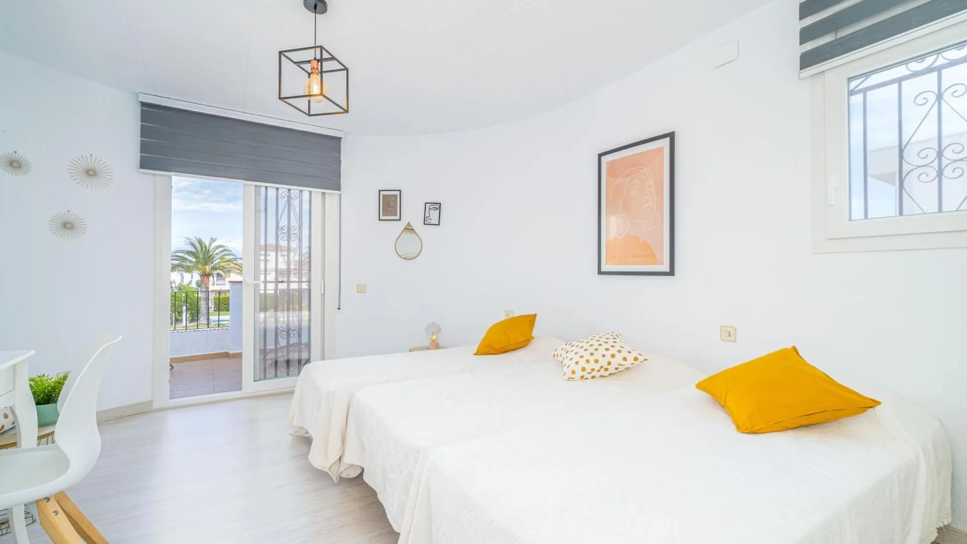 Villa 150-Empurialola- Preciosa Casa Con Piscina Y Amarre En Empuriabrava